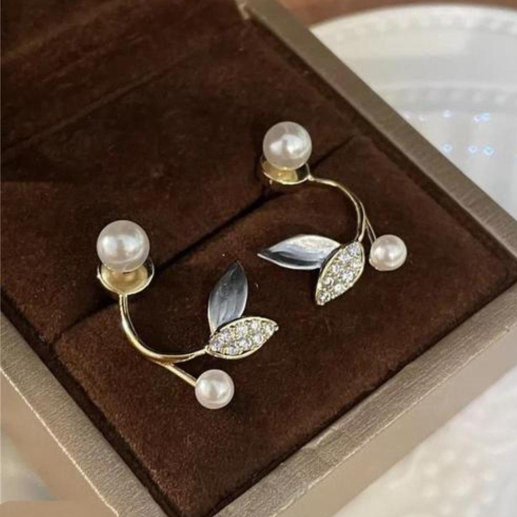Leaf stud Earrings for women and girls